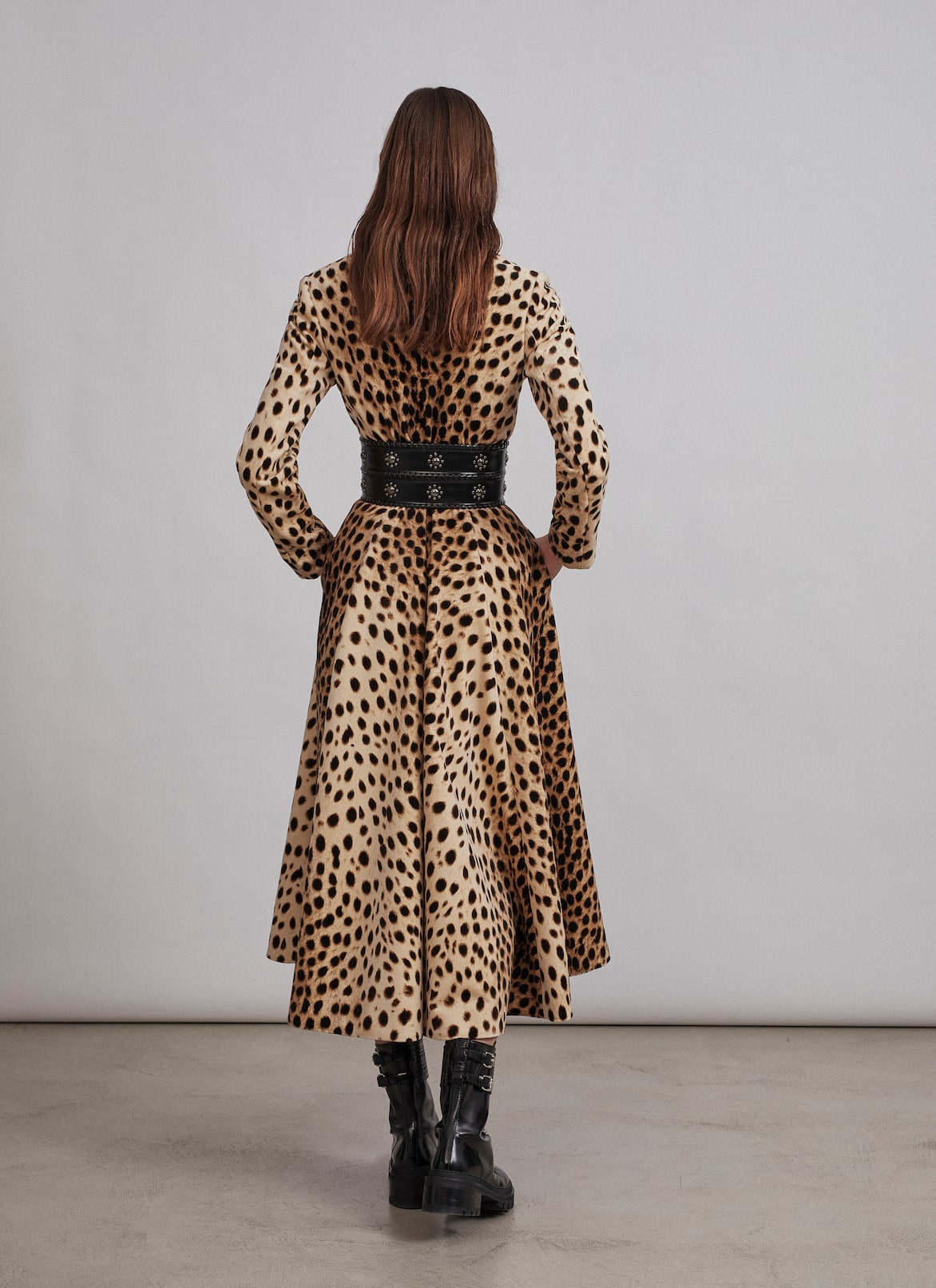 Flared coat in cheetah-print cotton velvet ALAÏA  FLARED COAT IN CHEETAH-PRINT COTTON VELVET